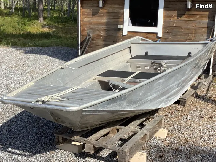 Säljes Master 410 aluminiumbåt