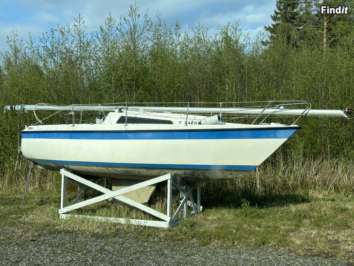Säljes Nybörjar segelbåt
