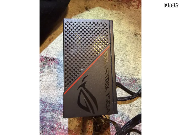 Säljes ASUS ROG Strix 750W Gold virtalähde