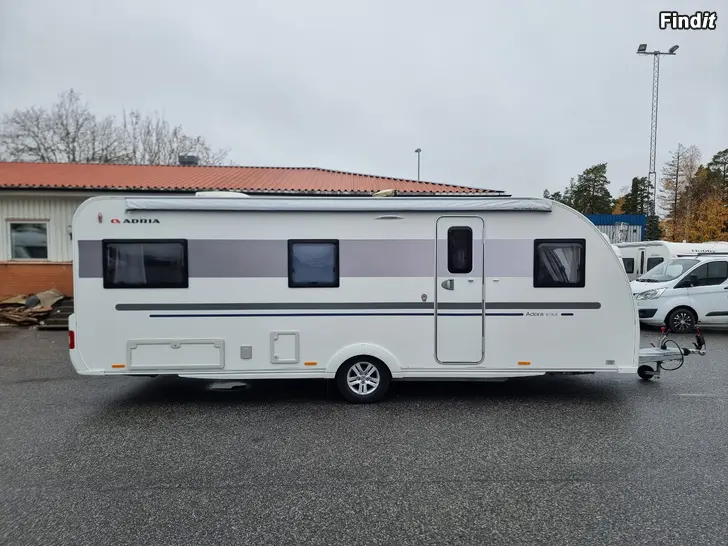 Säljes Adria ADORA 613 UL MARKIS FÖRTÄLT AC VINTERANPASSAD