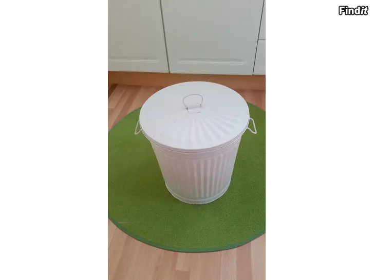 Myydään Peltipönttö kannella valkoinen korkeus 37cm -hinta 8e