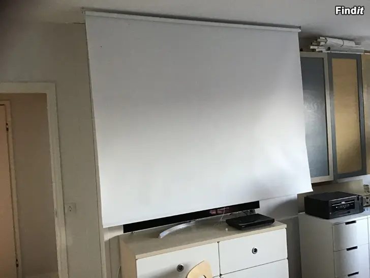 Myydään Filmduk/mörkläggningsgardin