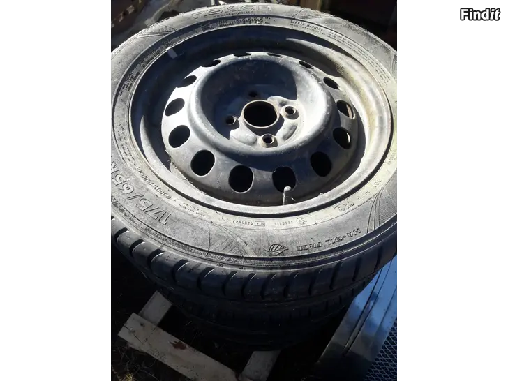 Myydään Kesärenkaat vantein 4x 100 toyota