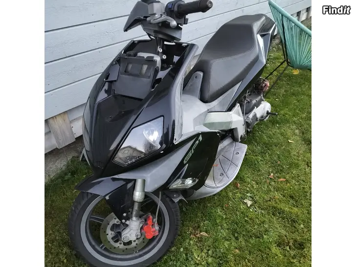 Säljes Derbi gp1