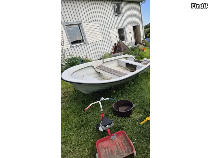 Myydään Vene + Suzuki DT15 -perämoottori