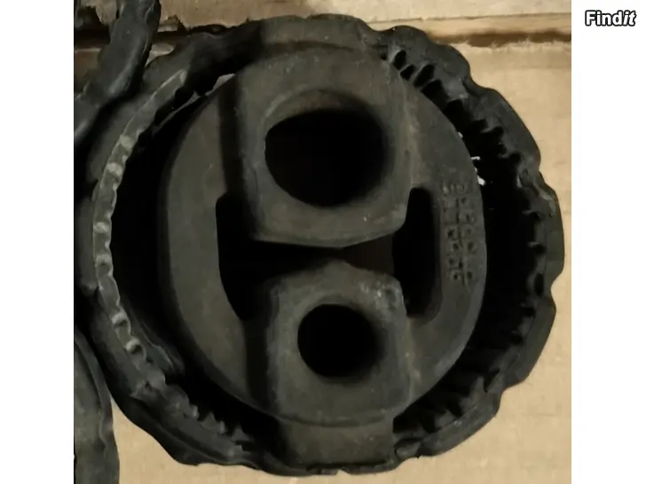 Myydään Pakoputken kannakekumi