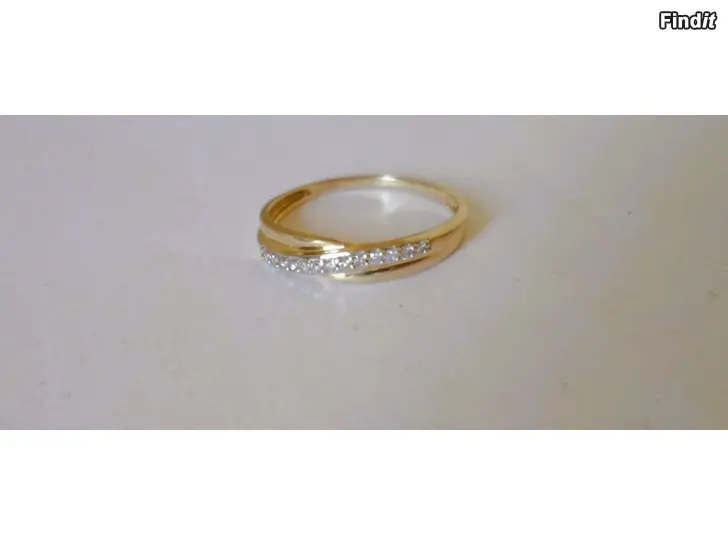 Myydään Kultainen Timanttisormus 13 tim. koko 16,75