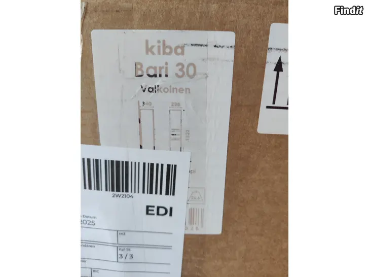 Myydään Badrumsskåp