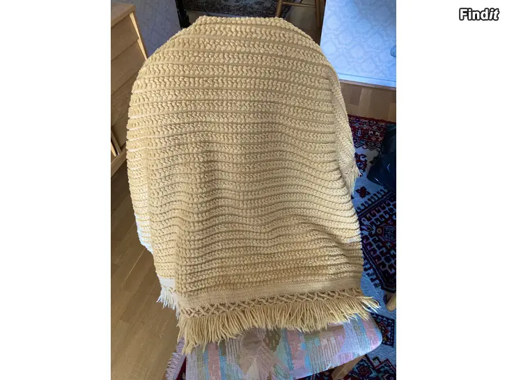 Säljes Vintage sängtäcke med överdrag till prydnadsdyna
