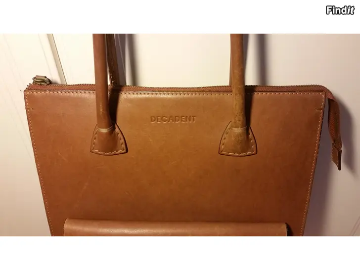 Säljes DECADENT Copenhagen ruskea käsilaukku nahkalaukku  -100e