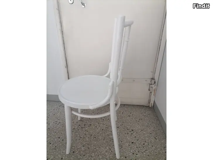 Myydään Thonet tuolit