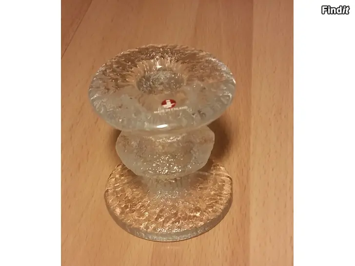 Myydään Festivo kynttilänjalka Iittala 12e