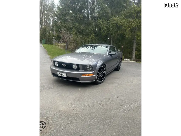 Säljes Ford Mustang V8 manuell