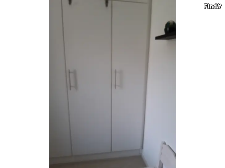 Säljes dörr klädskåp - förvaringsskåp