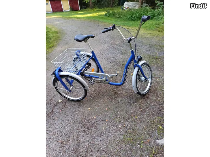 Säljes Monark trehjuling cykel
