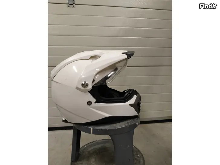 Säljes Mopedhjälm storlek L