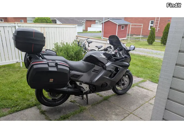 Myydään Honda CBR1000f vm 1997