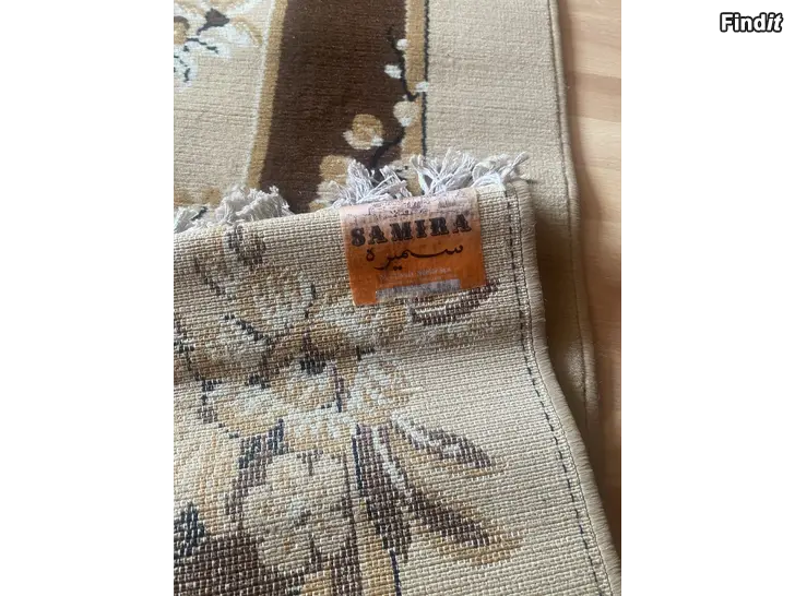 Säljes Samira 100 worsted pile matto 220x170