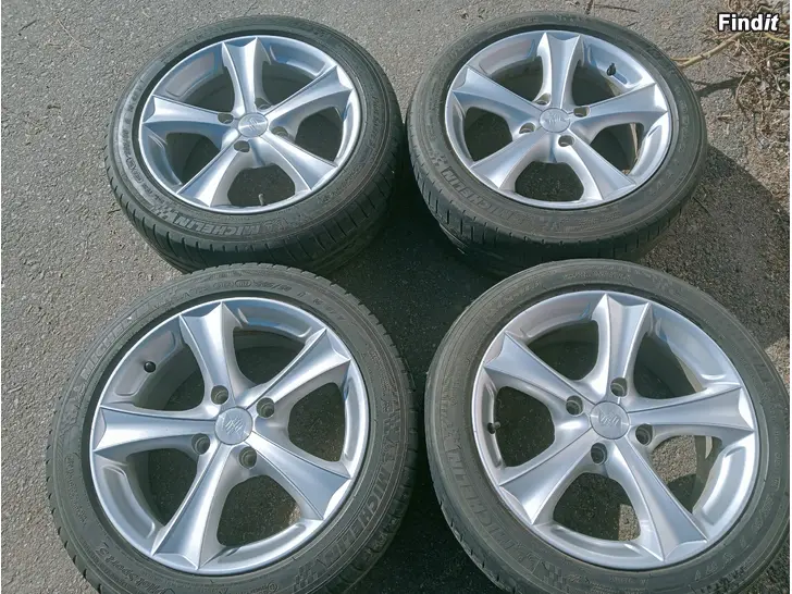 Myydään Alut 4-114,3 kesärenkailla Michelin 205/50R16