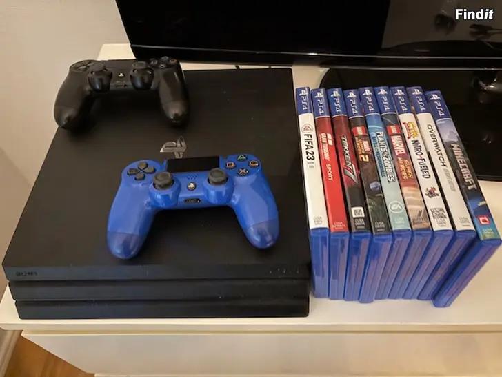 Säljes PS4 Pro 1 Tb + 2 kontroller + spel
