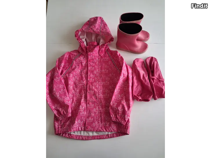 Säljes regnjacka, regnhandskar och stövlar