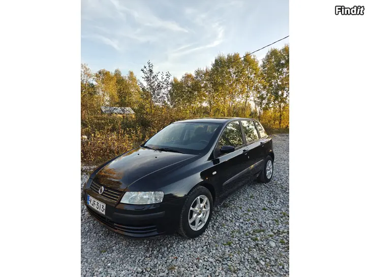 Säljes Fiat stilo endast 130tkm körd