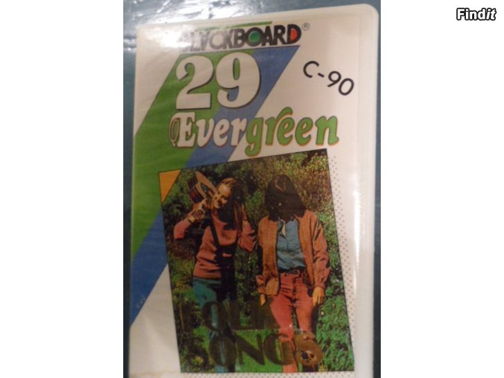 Säljes 29 Evergreen Folk Songs. Kassett
