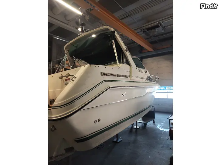 Säljes SEA RAY SUN DANSER 220 MERCRUISER 250  ALPHA ONE VETOLAITTEELLA HUIPPU VARUSTEIN TARGALLA