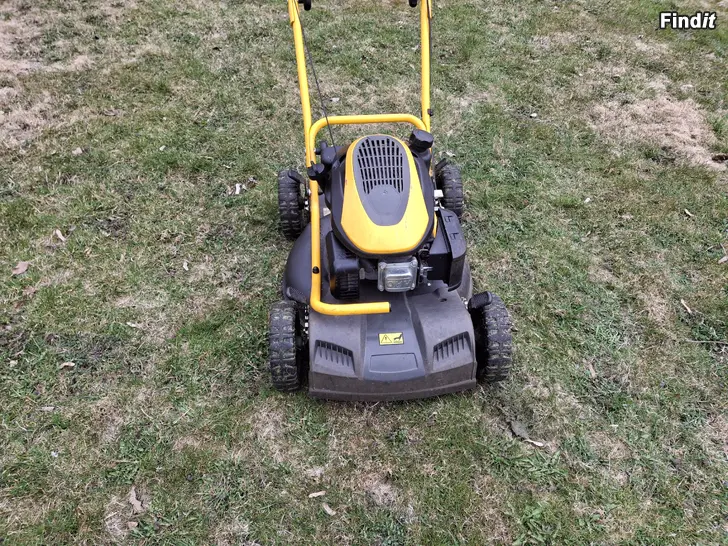 Myydään Stiga multiclip 50 139cc