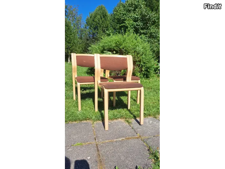 Säljes Stolar 3 st