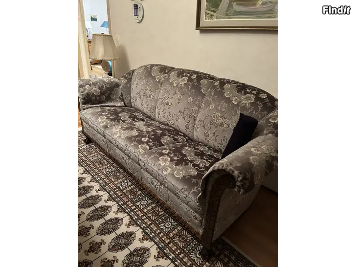 Myydään Vintage Chippendale sohvaryhmä, sohvapöytä ja tuoli