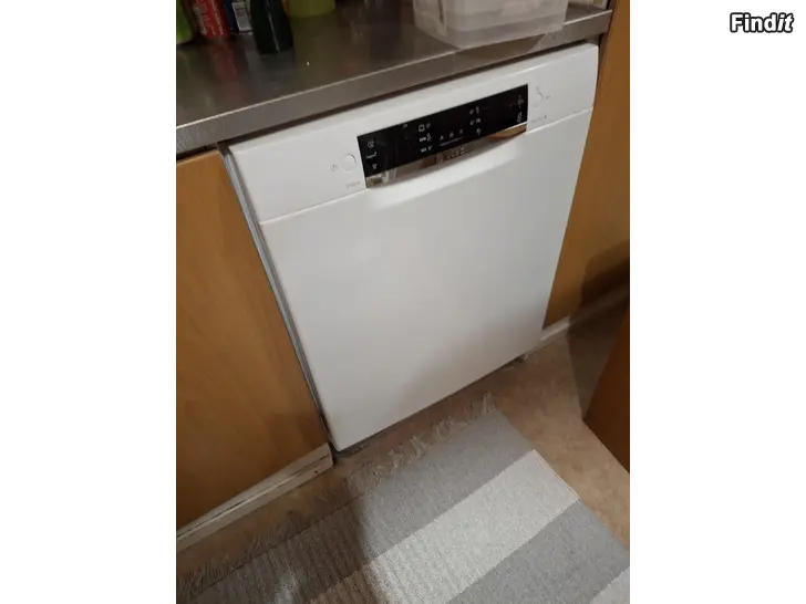 Myydään Astianpesukone BOSCH SMU46AW71S  -hinta 180e