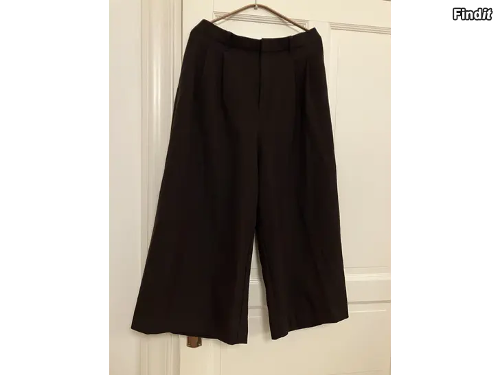 Säljes Culottes från Uniqlo