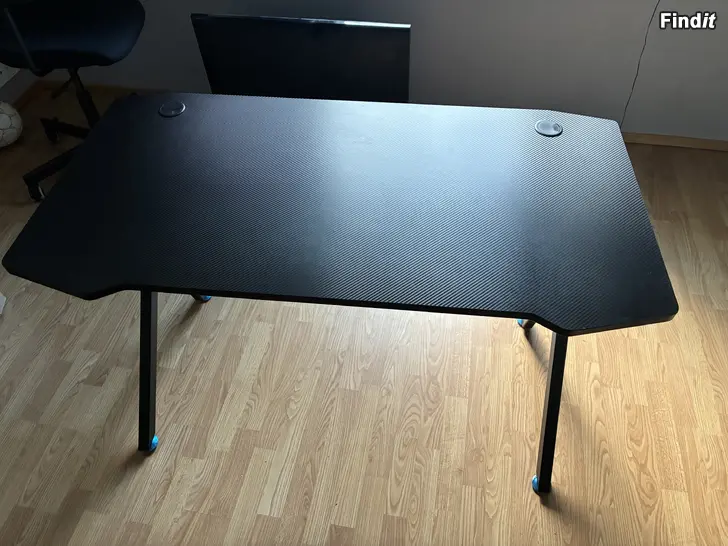 Säljes Gamingbord