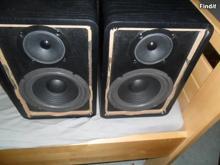 Myydään fenton shfb65 hylly kaiuttimet