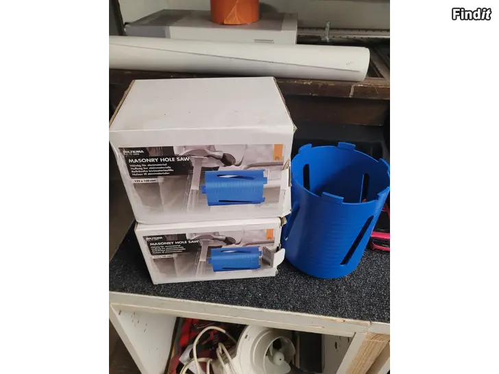 Myydään 2kpl uutta reikäsahaa