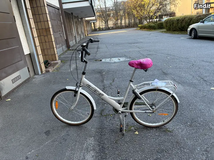 Myydään Madison Kolmois-Onni 24
