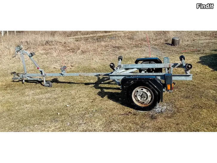 Säljes Båt trailer säljes