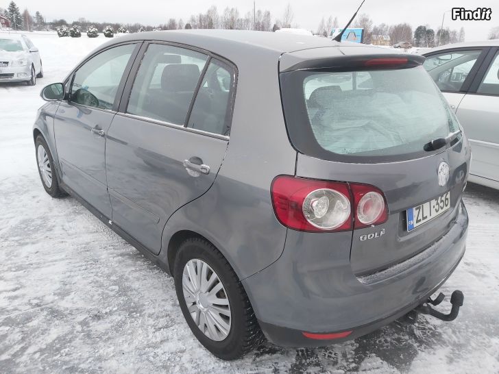 Myyd N Volkswagen Golf Plus Sportline Fsi Bensa