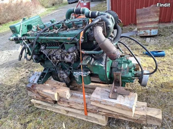 Säljes Volvo Penta tmd 70b 200 hk.  twin disc 502 rh 1,54-1