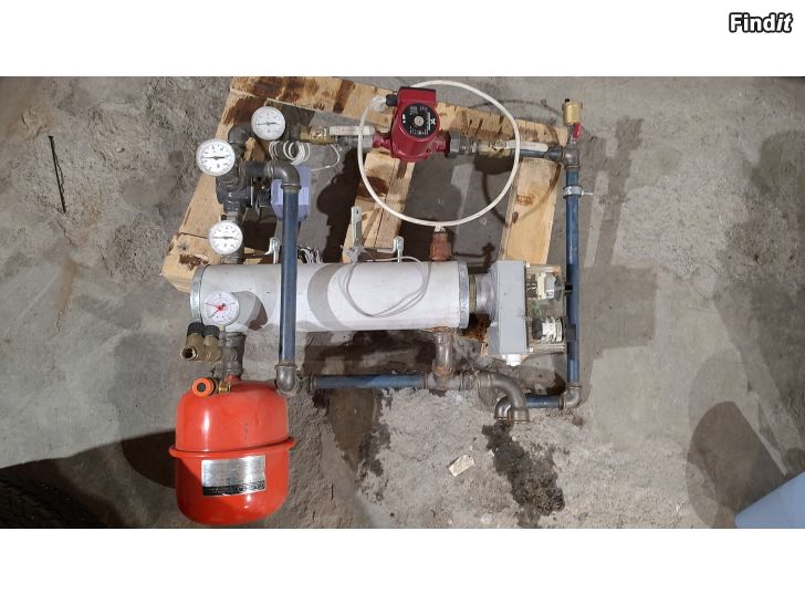 Myydään Kokonainen 9kW Lämpöparoni lämmitysjärjestelmä
