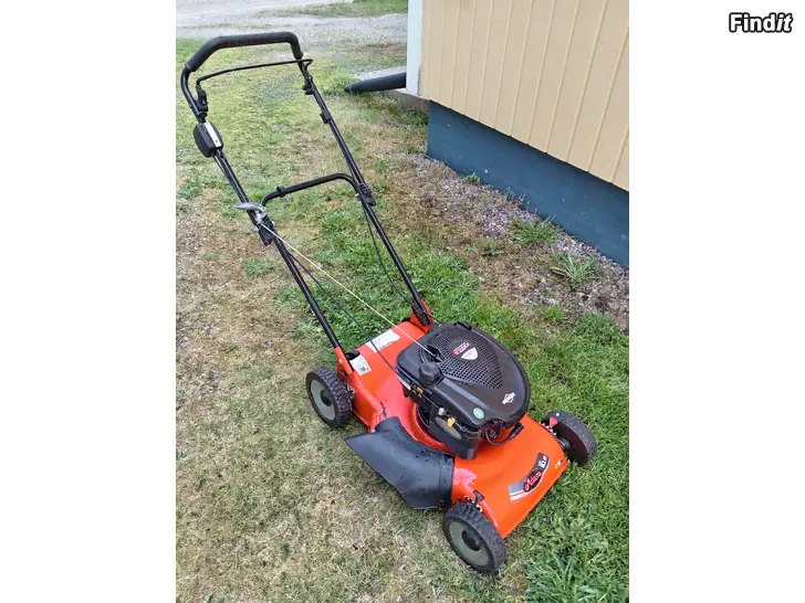 Myydään Ruohonleikkuri