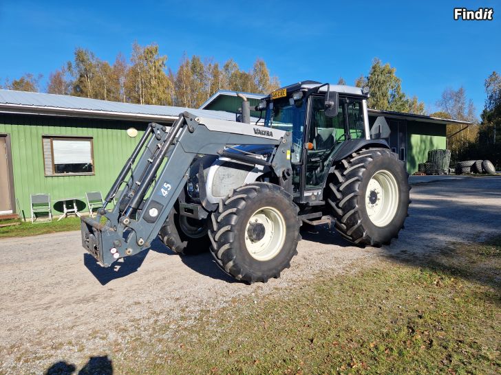 Myydään Valtra A92 med skogshytt