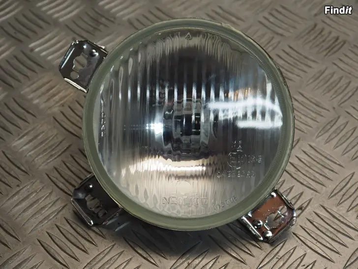 Myydään Volkswagen Golf II 86-91 kaukovalo umpio vasen tarvike 3701117 Alkar 191941783