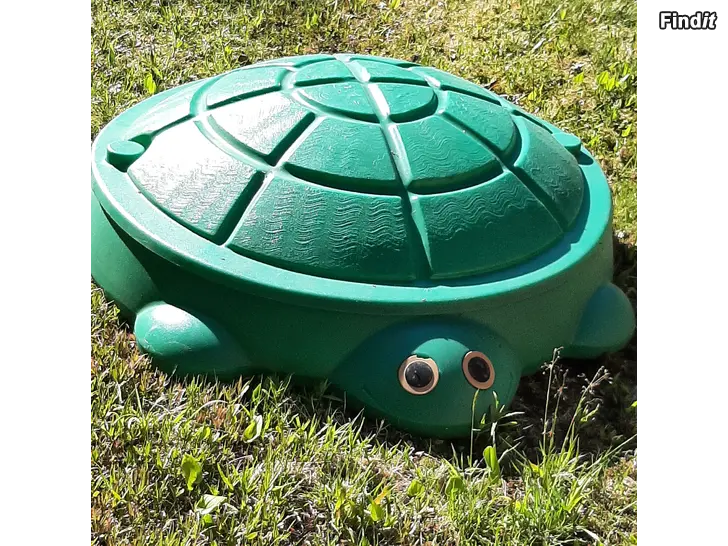 Säljes Plast sandlåda eller pool