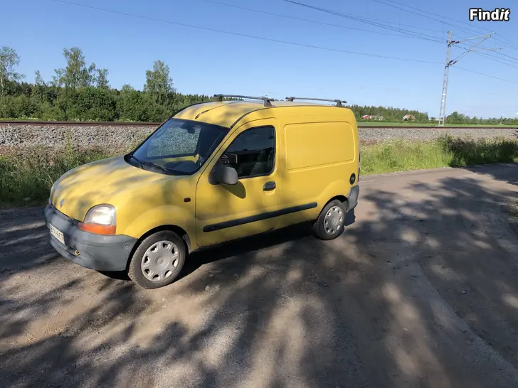 Myydään Renault Kangoo 1.9D -00 kats 3/26