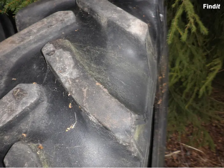 Säljes Traktorin rengas Mitas Radial Drive 380/85R28