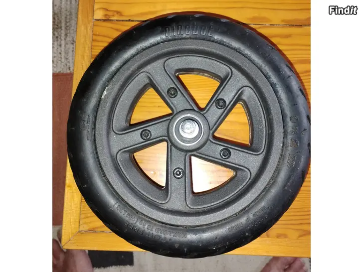 Myydään NINEBOT SEGWAY 9x2 puhkeamaton rengas