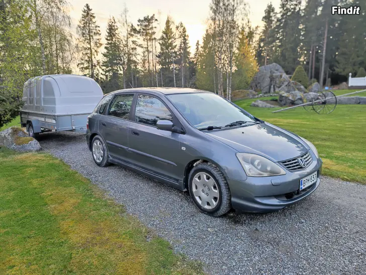 Myydään Honda Civic 2004 obesiktad