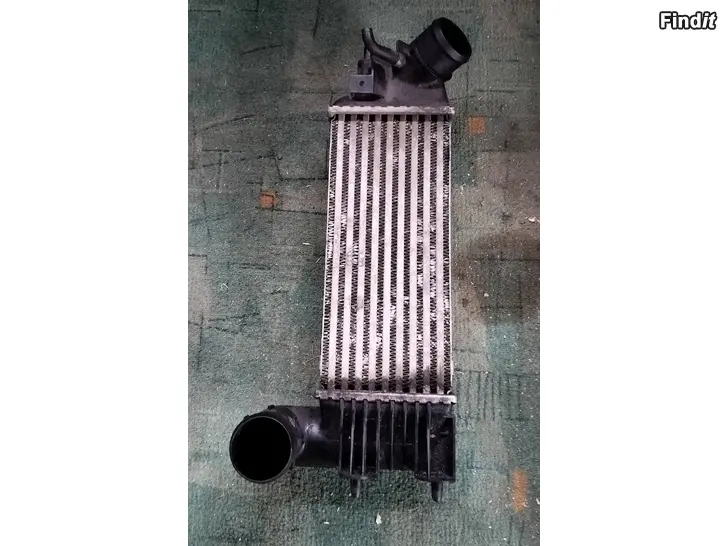 Myydään Välijäähdytin